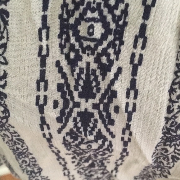 White and navy Tank top - Picture 3 of 3